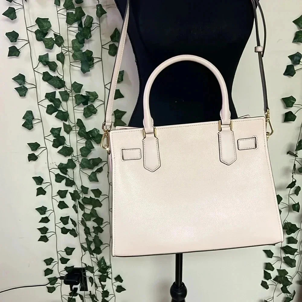 NWT Michael Kors Hampton bag. Perfect spring bag. Blush pink in color. - Picture 8 of 10